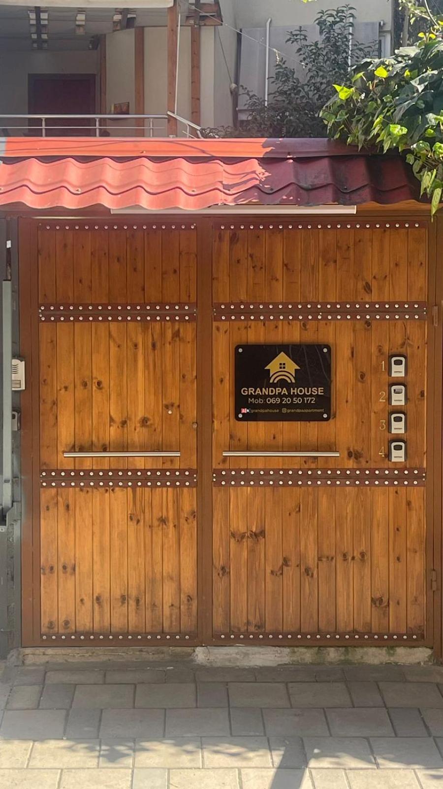 Grandpa House - App.3 Apartamento Tirana Exterior foto